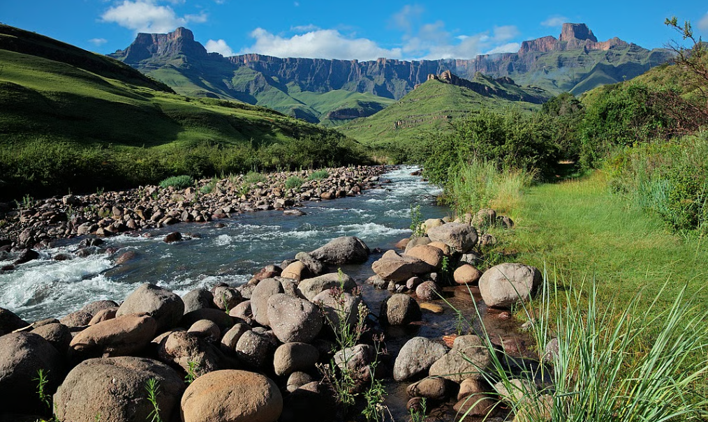 Drakensberg Mountains, Along the Eastern Border, Lesotho